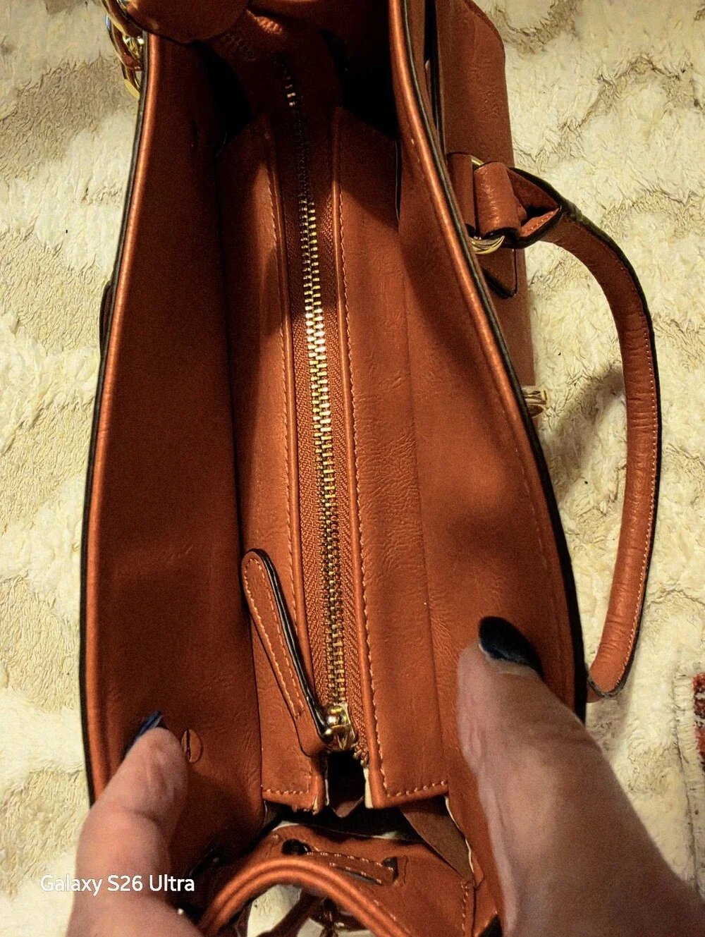 NWT Charming Charlie Pumpkin-Tangerine Orange Padlock Satchel – Pristine!